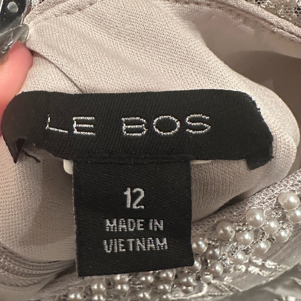 Elegant Lace Overlay Maxi Dress - Picture 3 of 6